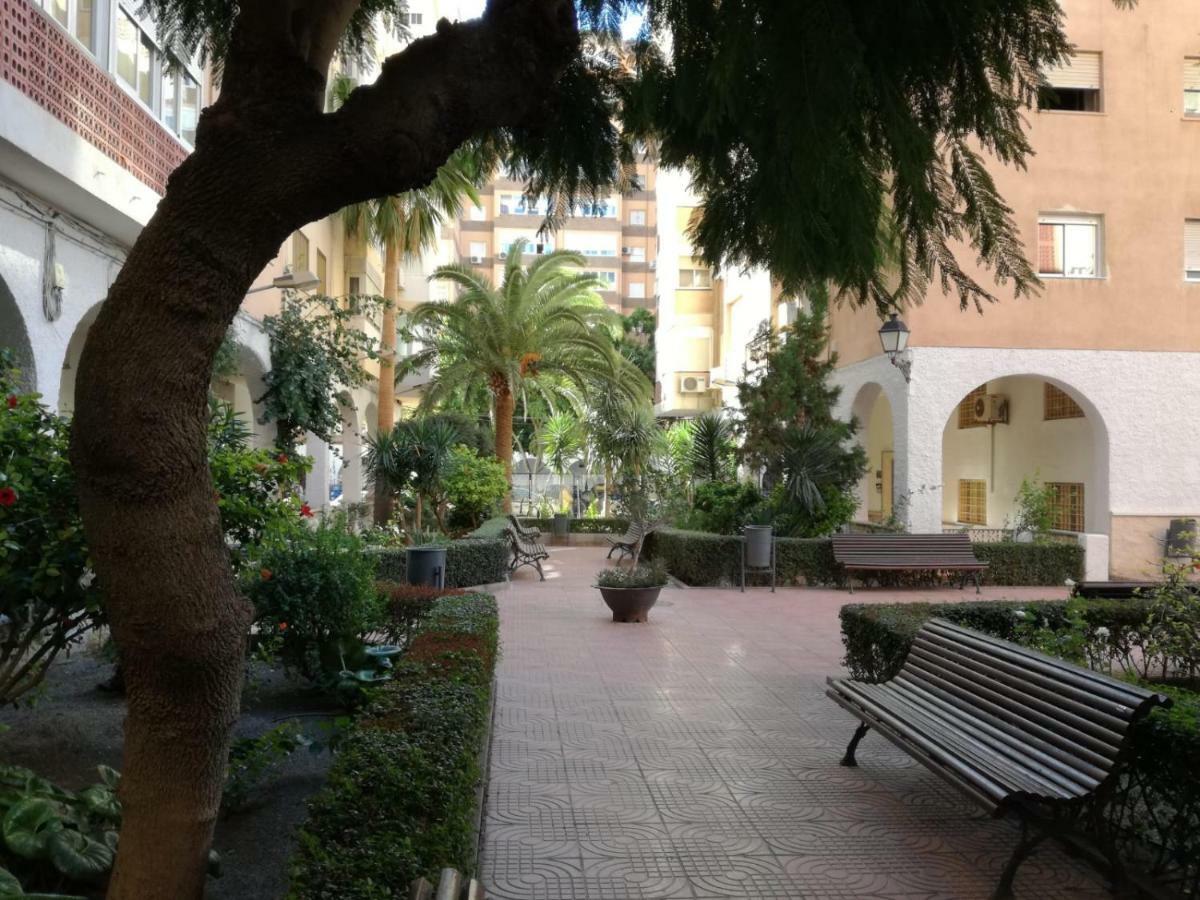 La Casa De Blanca. Coqueto Piso Centrico Y Cerca De Todo Apartament